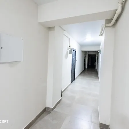 Apartment Xcentral Cozy With Balcony Bucharest
